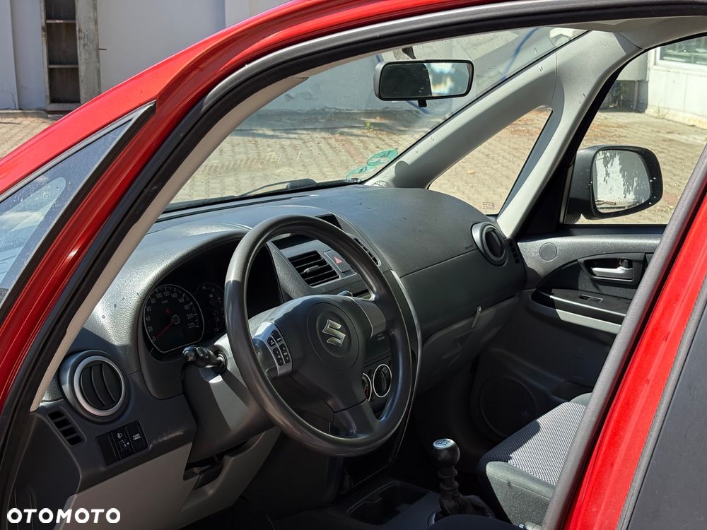 Suzuki SX4 1.9 DDiS DPF 4x2 Comfort - 10