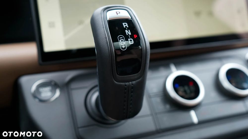 Land Rover Defender 3.0 D350 mHEV X-Dynamic HSE - 21