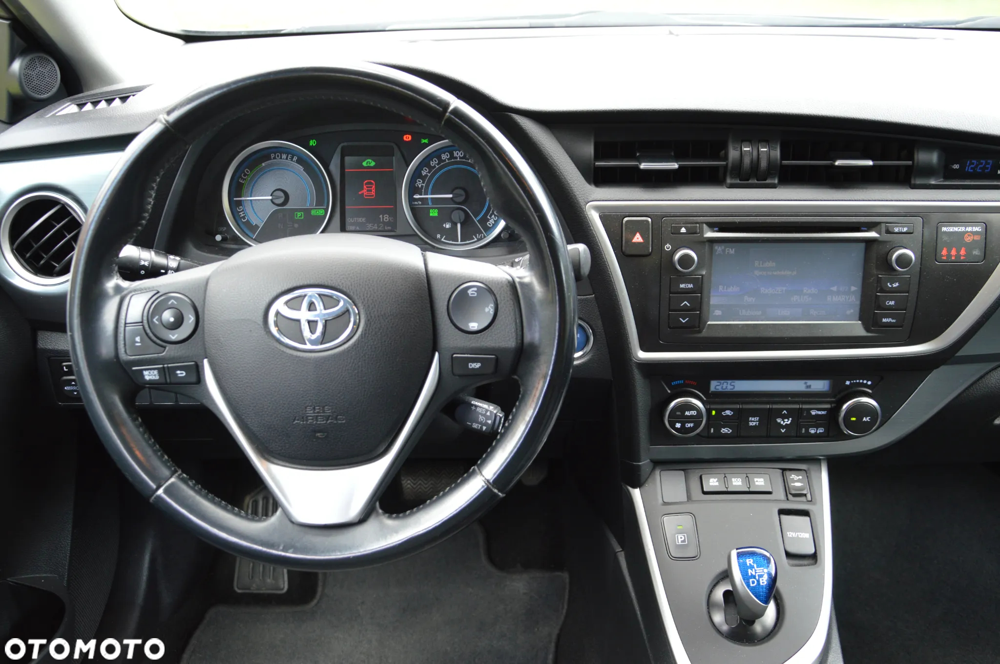 Toyota Auris 1.8 HSD Prestige NAVI - 22
