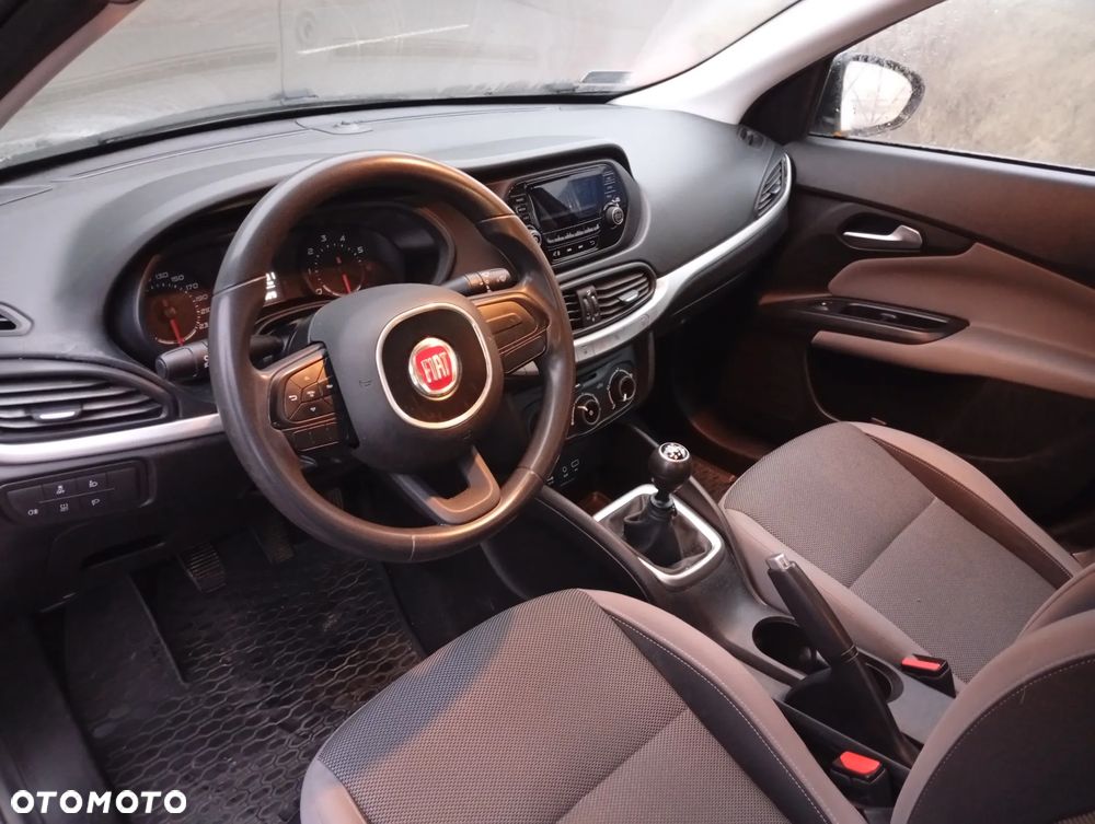 Fiat Tipo 1.4 16v Easy - 9