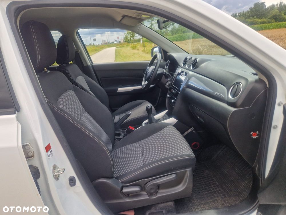 Suzuki Vitara 1.6 XLED 2WD - 18