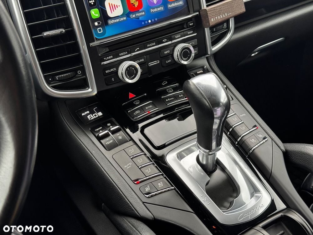 Porsche Cayenne S - 12