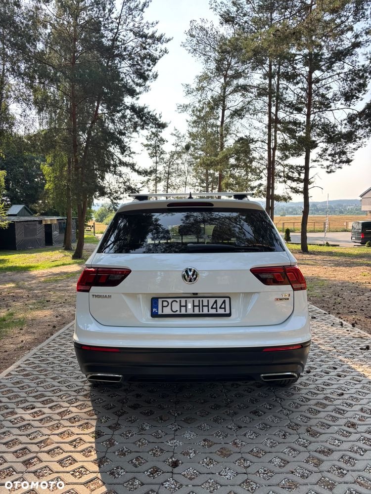 Volkswagen Tiguan - 4