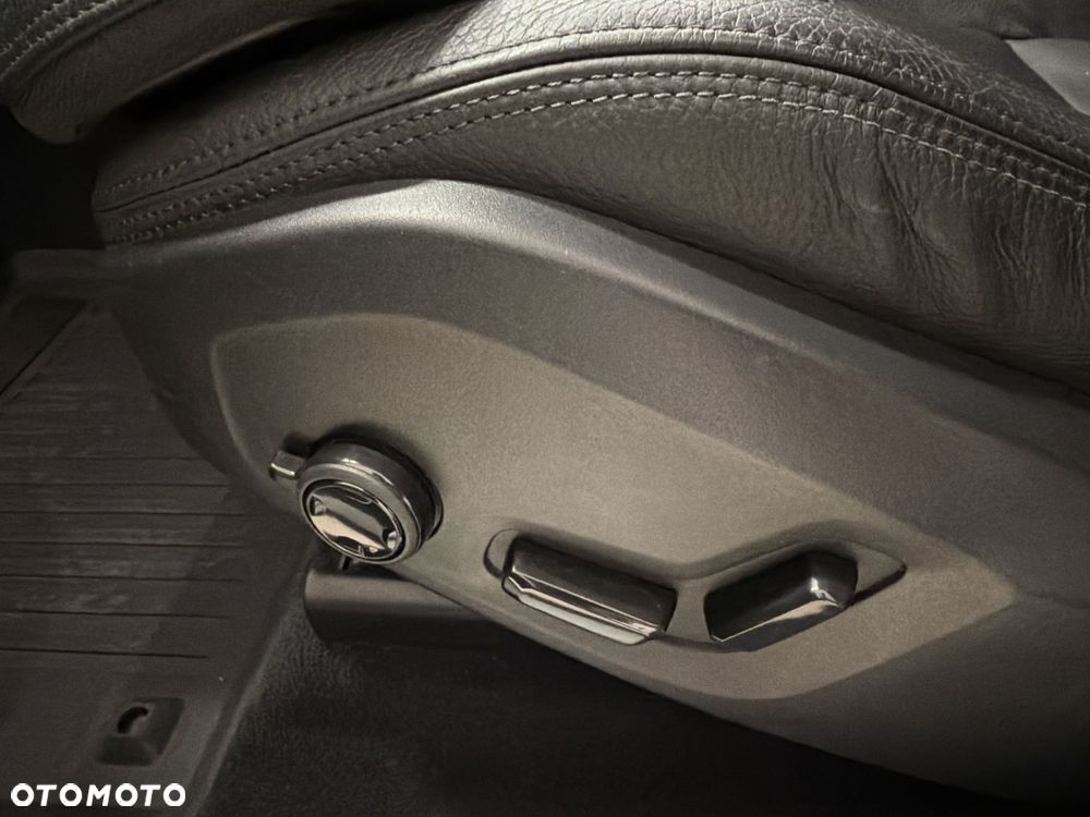 Volvo XC 60 - 20
