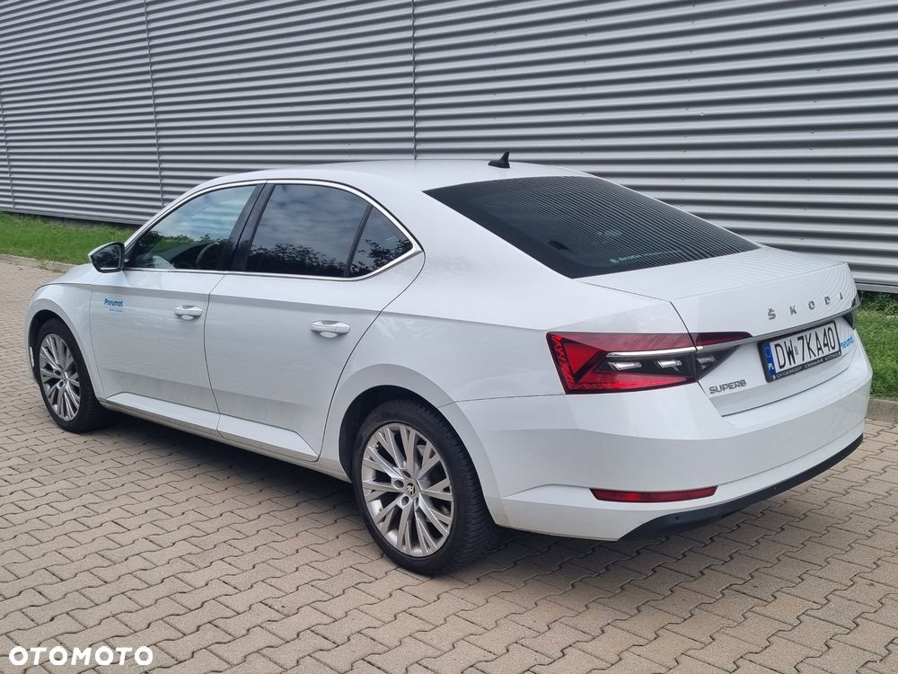 Skoda Superb 2.0 TDI Ambition DSG - 4