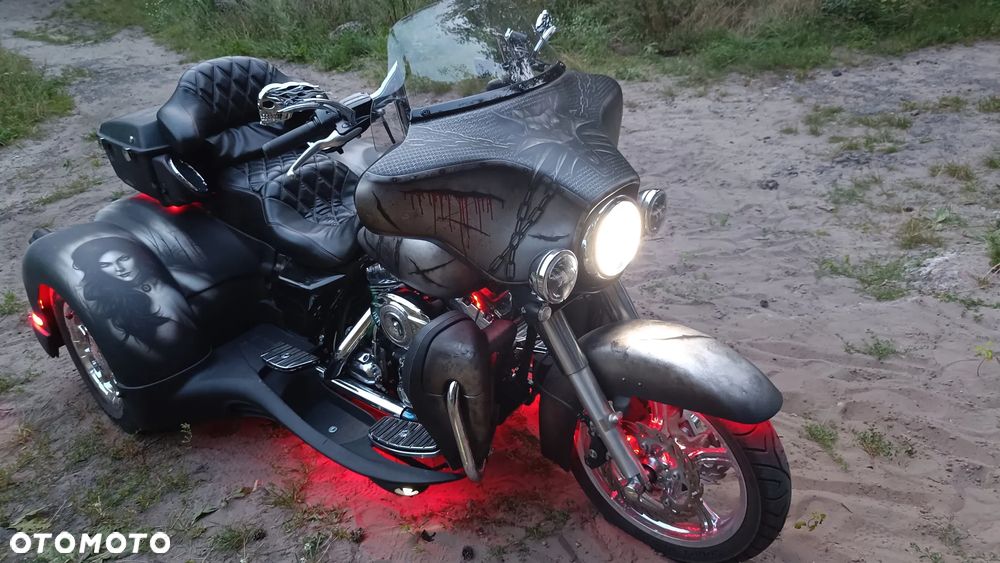 Harley-Davidson FLHTCU Ultra - 23