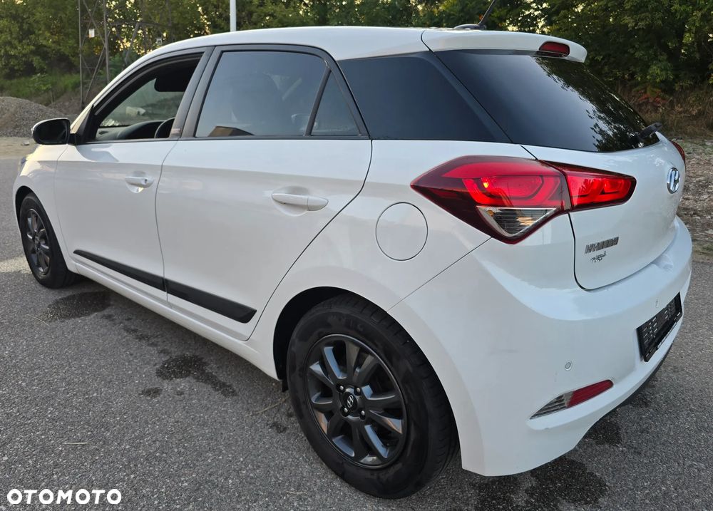 Hyundai i20 - 27