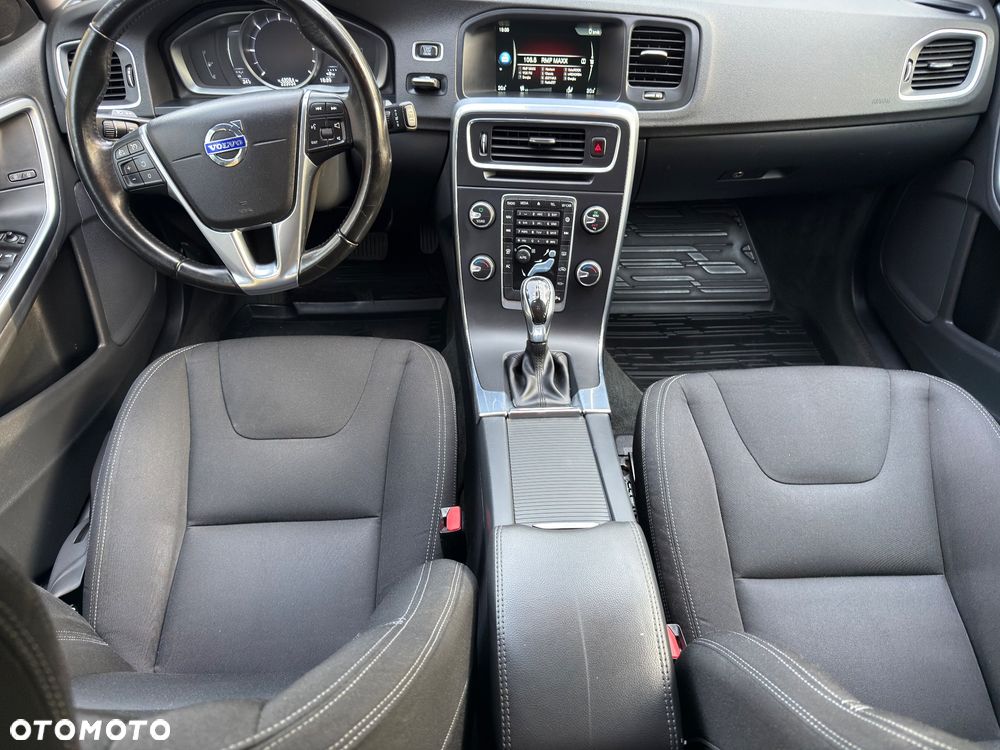 Volvo V60 D3 Drive-E Kinetic - 23