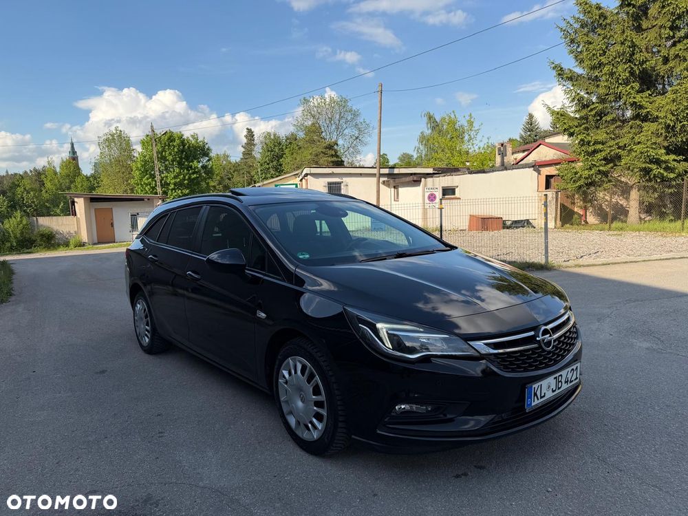 Opel Astra 1.6 CDTI Sport - 1