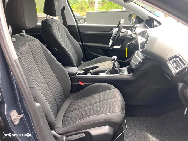 Peugeot 308 SW 1.5 BlueHDi Active - 31