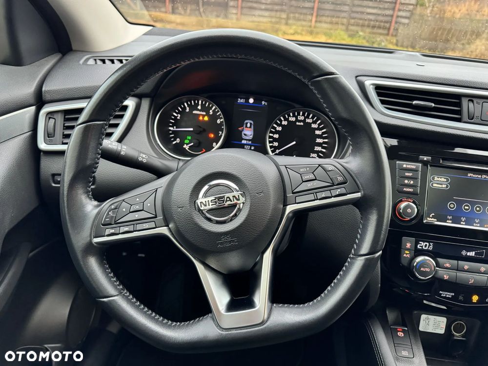 Nissan Qashqai 1.3 DIG-T N-CONNECTA - 10