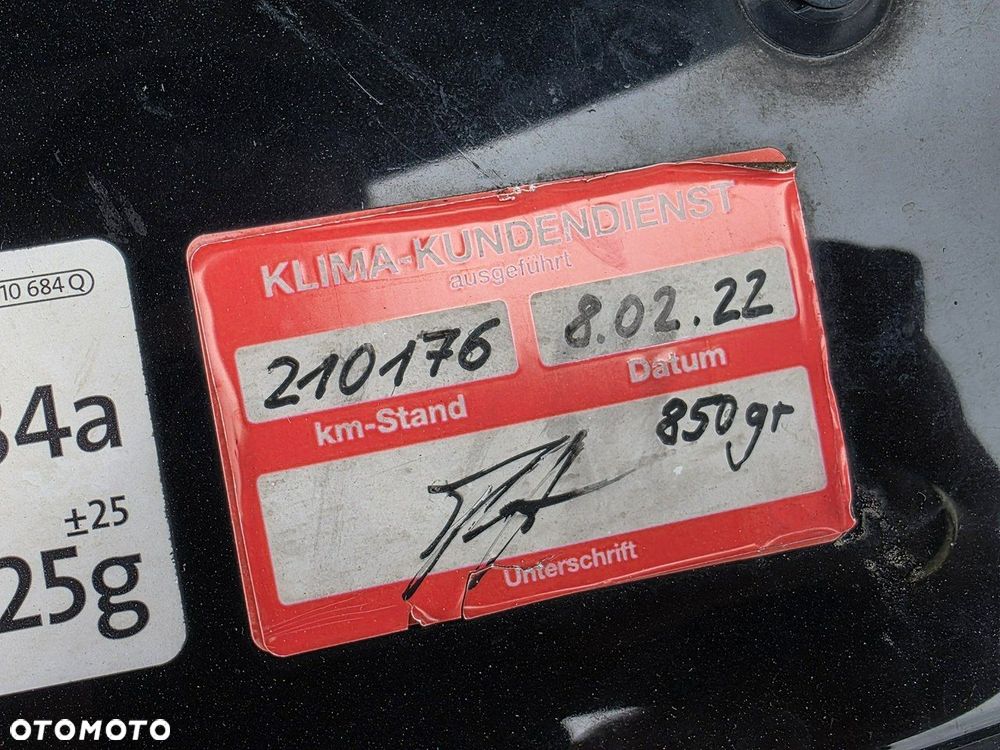 Volkswagen Multivan - 20