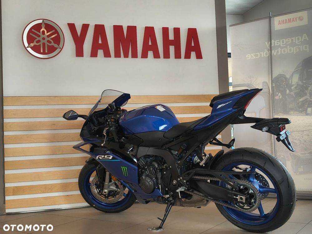 Yamaha R9 - 5