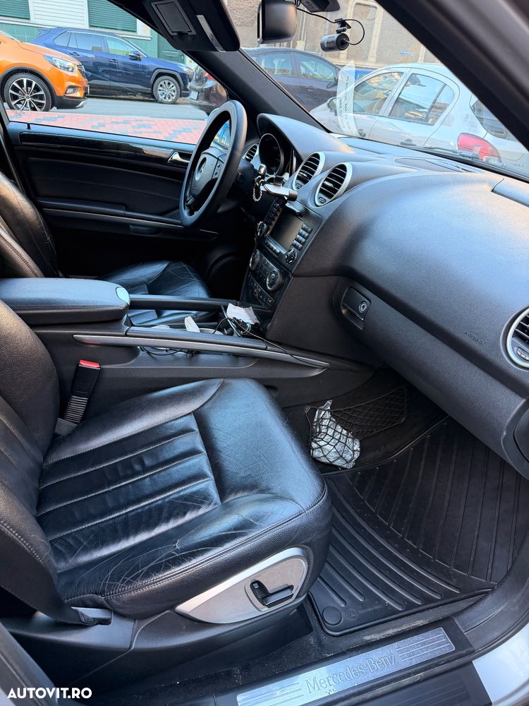 Mercedes-Benz ML 320 CDI Aut - 9