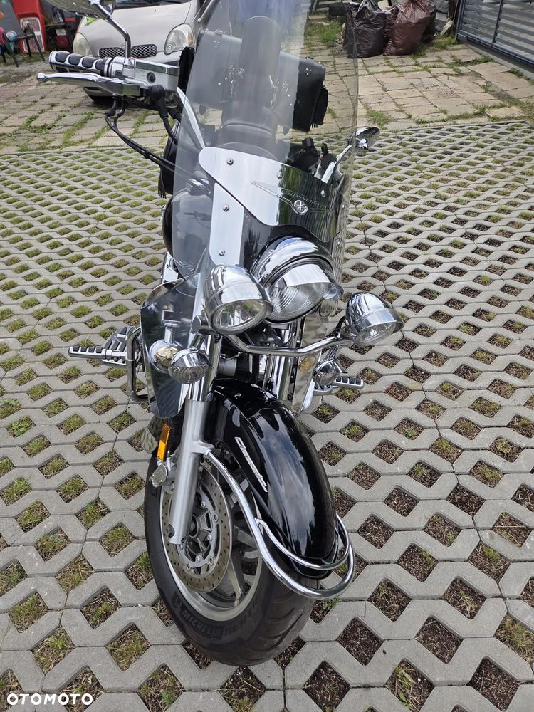 Yamaha XVS - 8