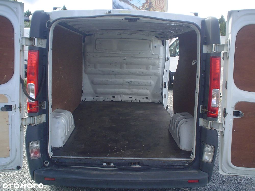 Opel VIVARO - 8