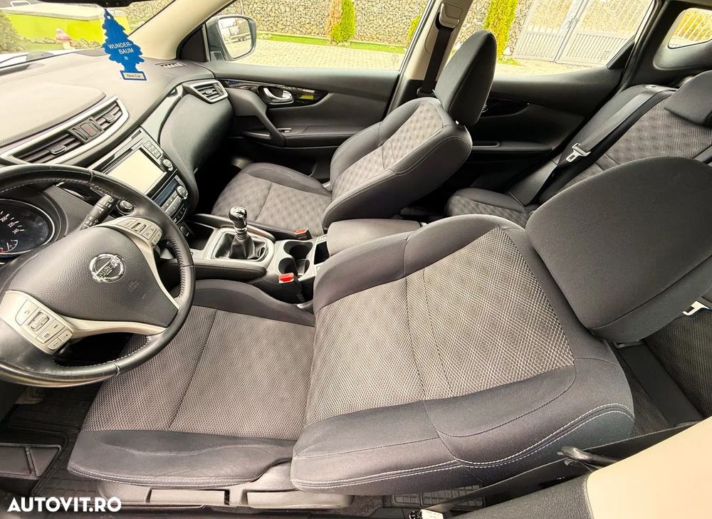 Nissan Qashqai 1.6 DCI N-Connecta - 21