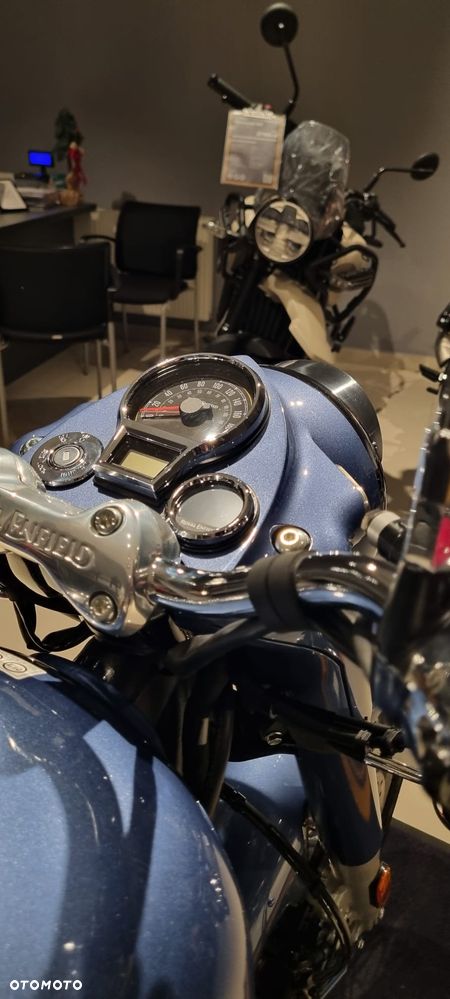 Royal Enfield Classic - 10