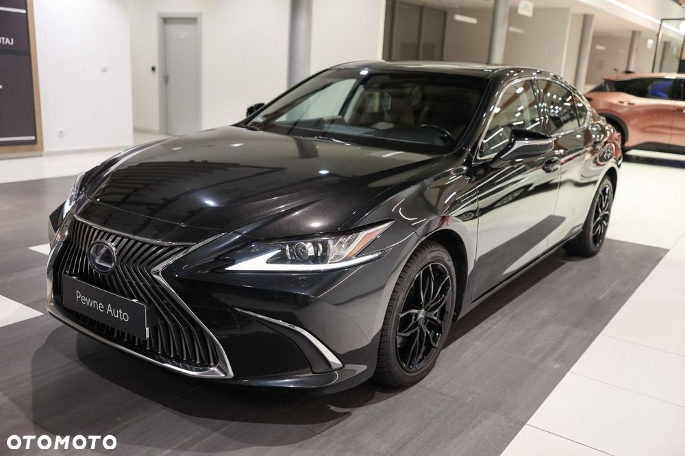 Lexus ES - 10