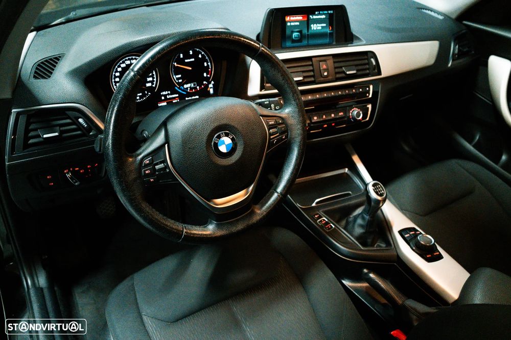 BMW 116 d Line Urban - 28