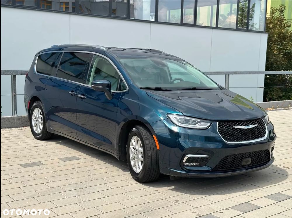 Chrysler Pacifica - 3