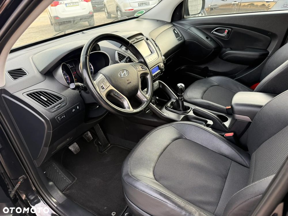 Hyundai ix35 1.6 2WD Fifa World Cup Edition - 23