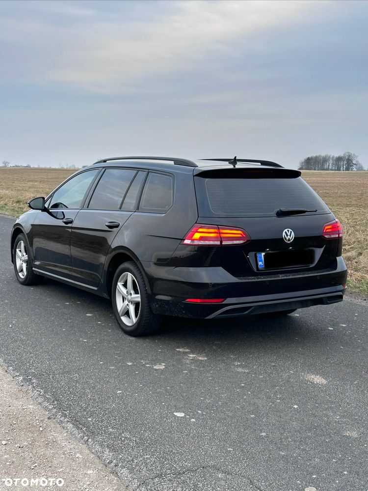 Volkswagen Golf - 3