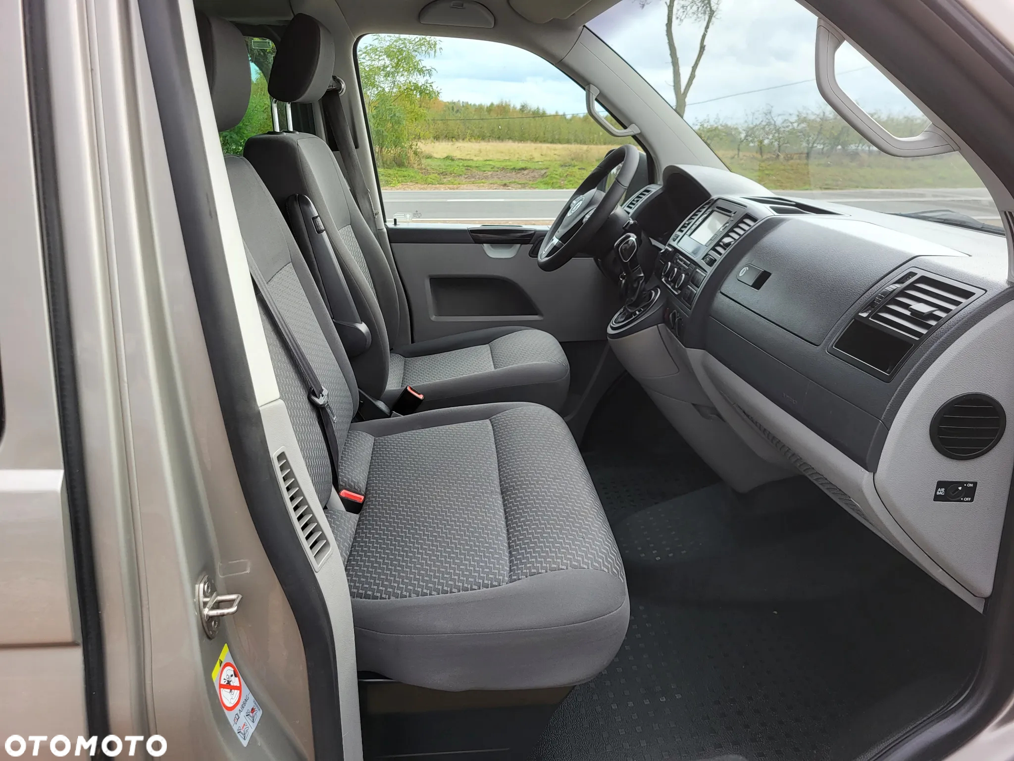 Volkswagen Transporter T5 DSG Doka Lang Comfortline - 24