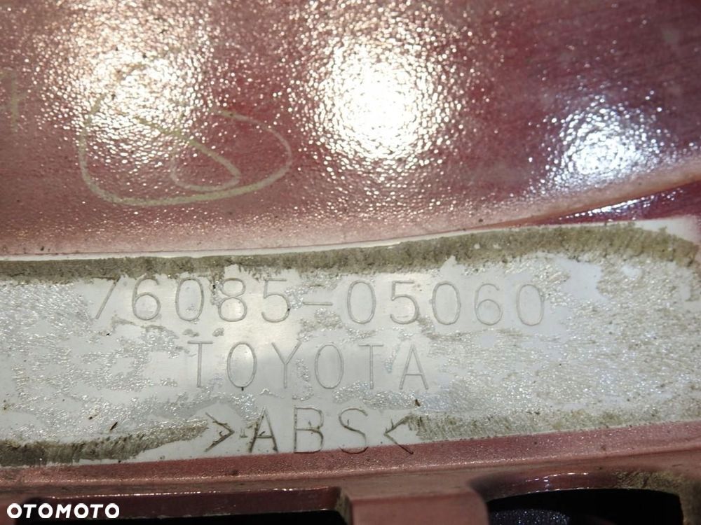 SPOJLER KLAPY TYŁ 3Q7 TOYOTA AVENSIS III T27 LIFT KOMBI 76085-05060 - 5