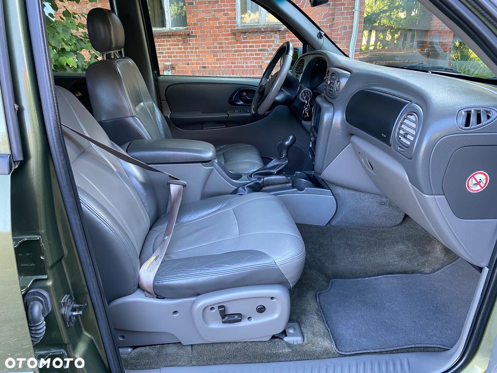 Chevrolet Trailblazer 4.2 LS 4WD - 25