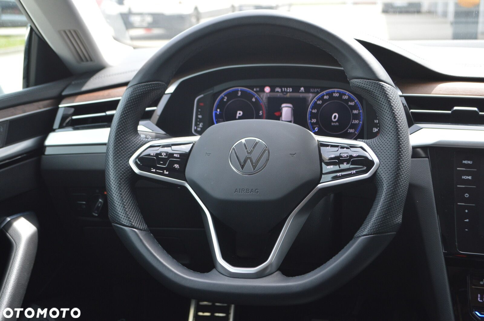 Volkswagen Arteon 2.0 TDI Elegance DSG - 24