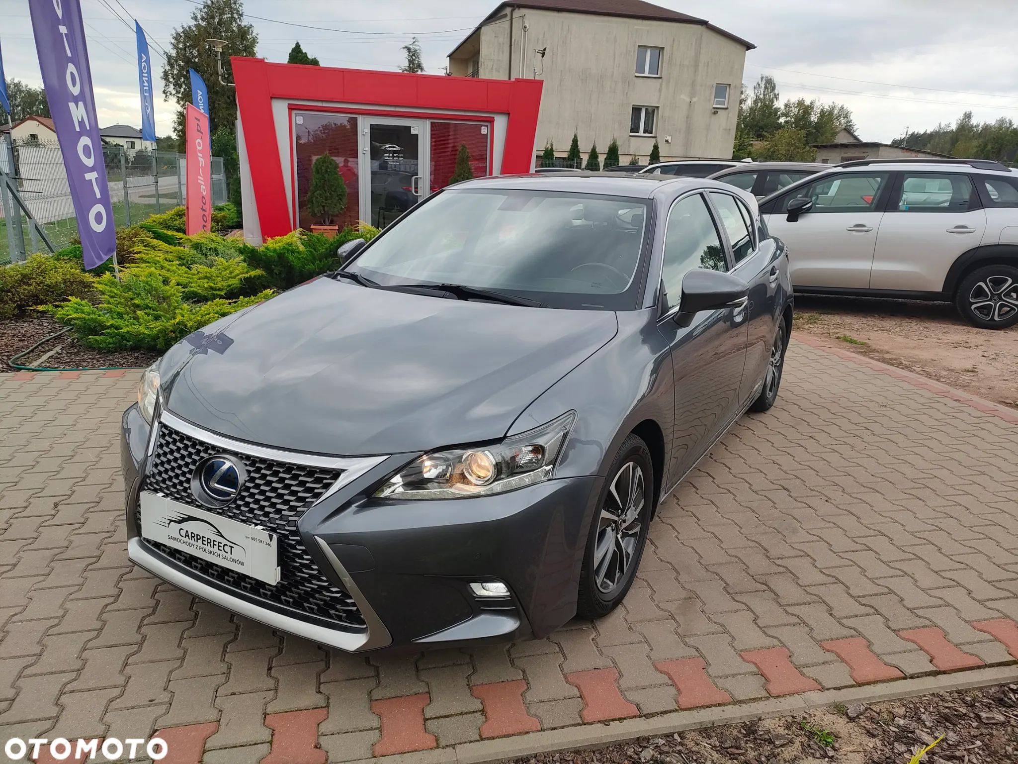 Lexus CT - 1