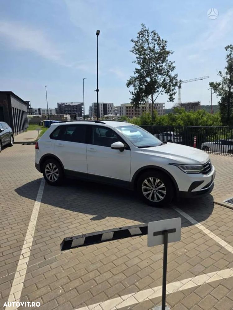 Volkswagen Tiguan - 2