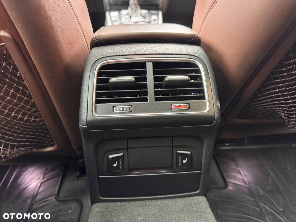 Audi A4 Allroad 3.0 TDI DPF S tronic - 16