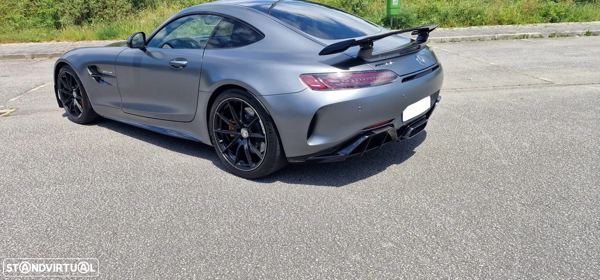 Mercedes-Benz AMG GT R - 4