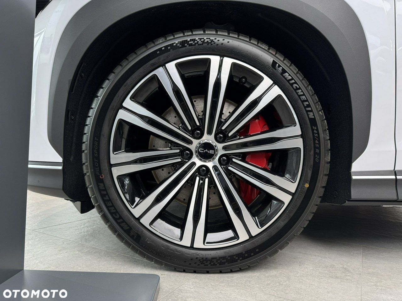 BYD Sealion 7 - 8