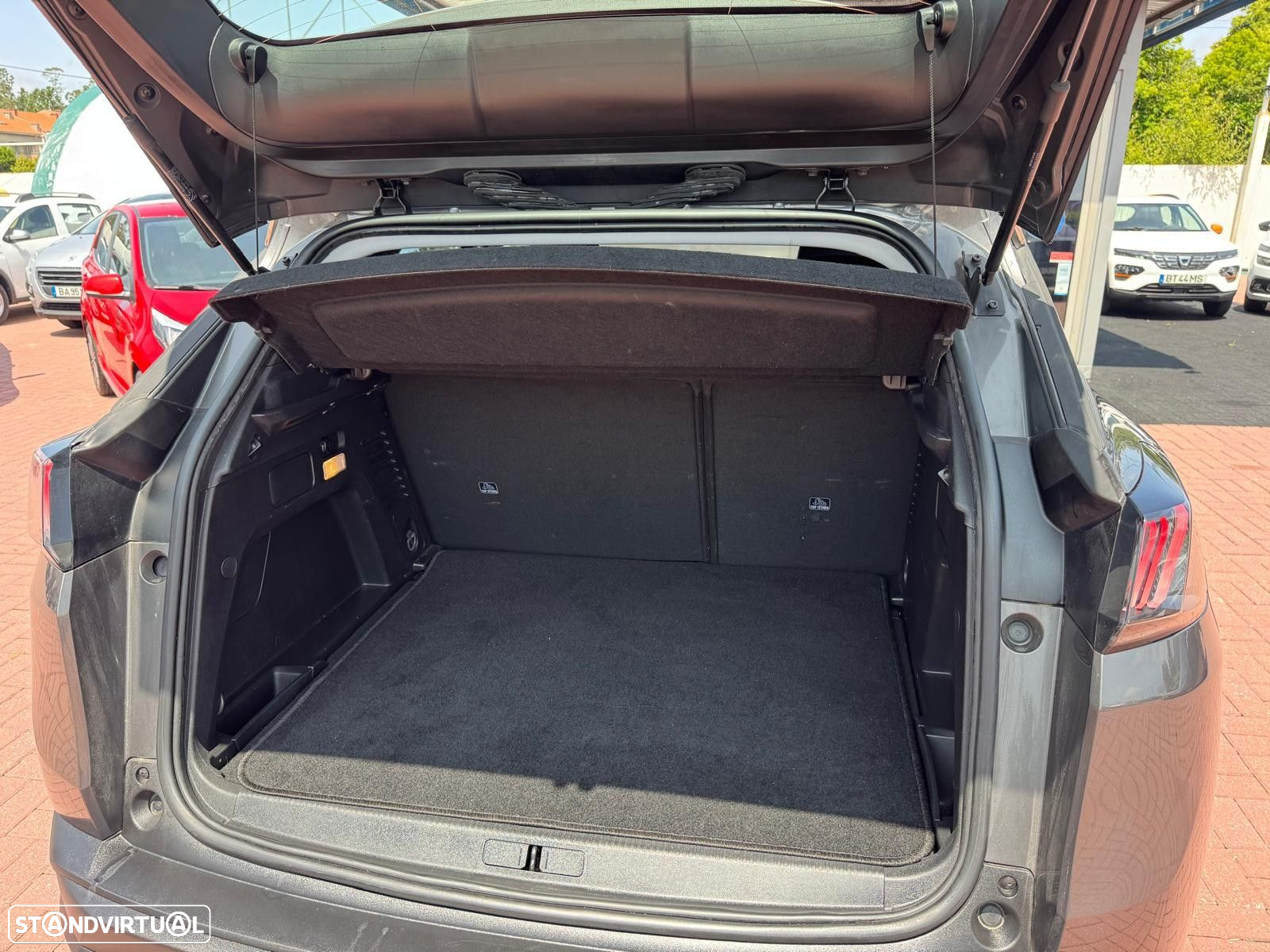 Peugeot 3008 1.5 BlueHDi Active Pack EAT8 - 35
