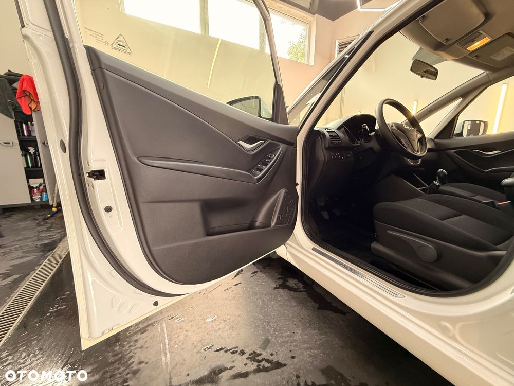 Hyundai ix20 1.6 BlueDrive Classic + - 28