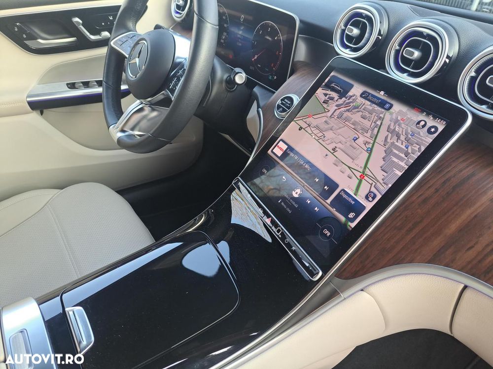 Mercedes-Benz GLC 220 d 4MATIC MHEV - 12