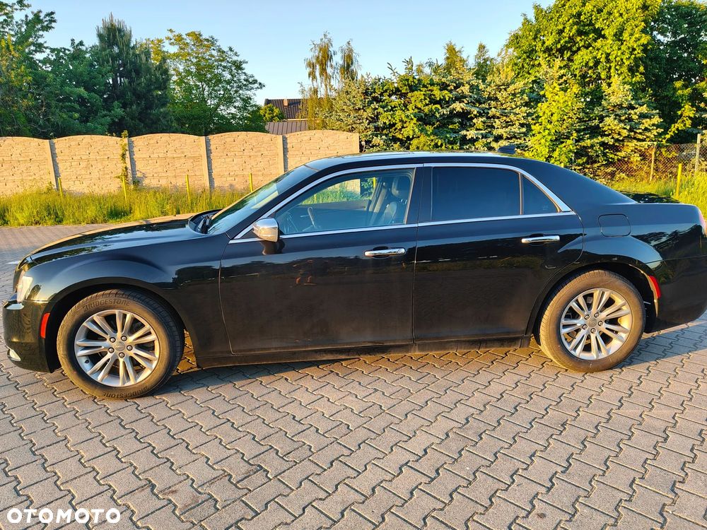 Chrysler 300C - 5