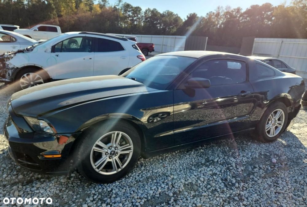 Ford Mustang 3.7 V6 - 1