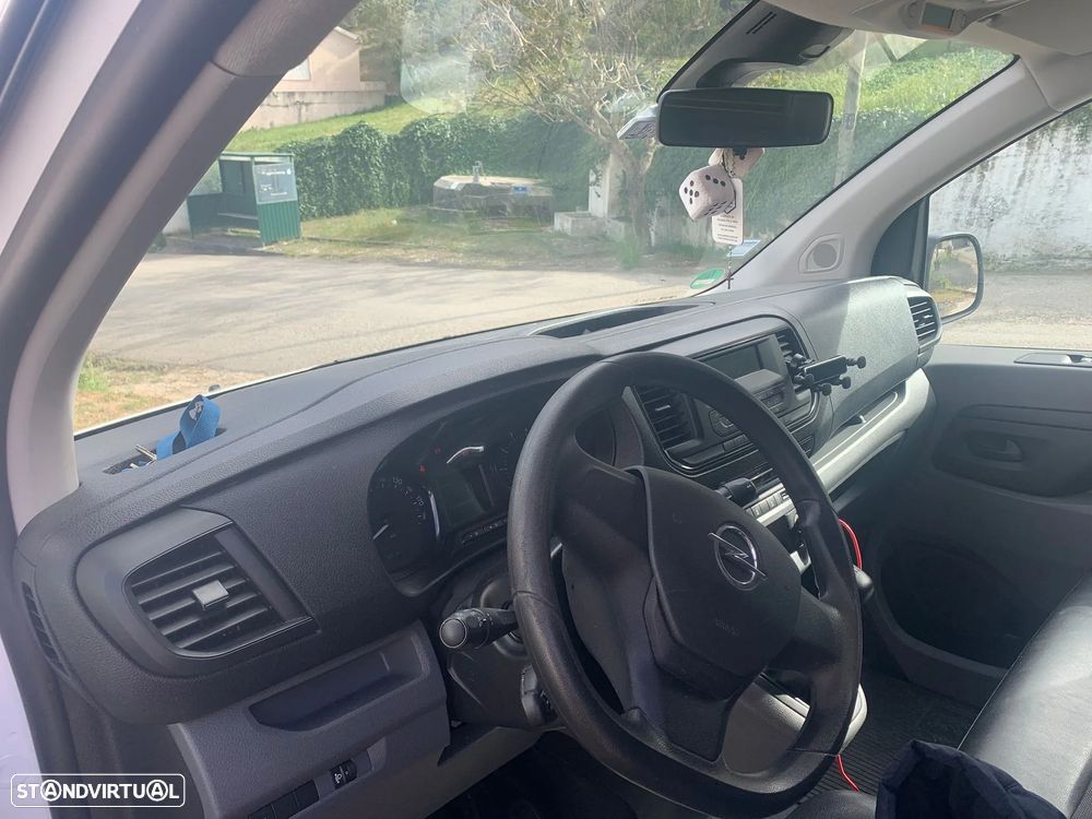 Opel Vivaro - 12