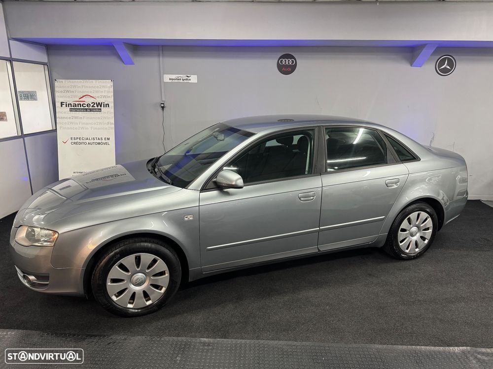 Audi A4 2.0 TDI exclusive - 1