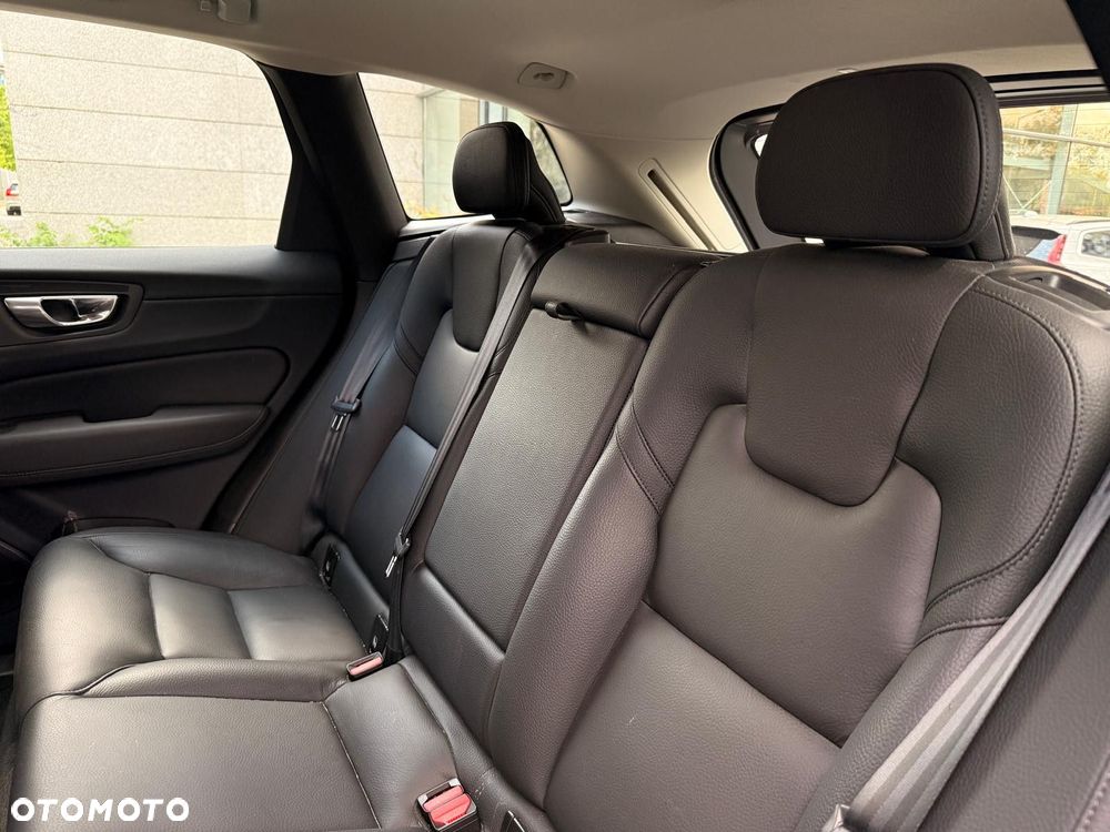 Volvo XC 60 - 26