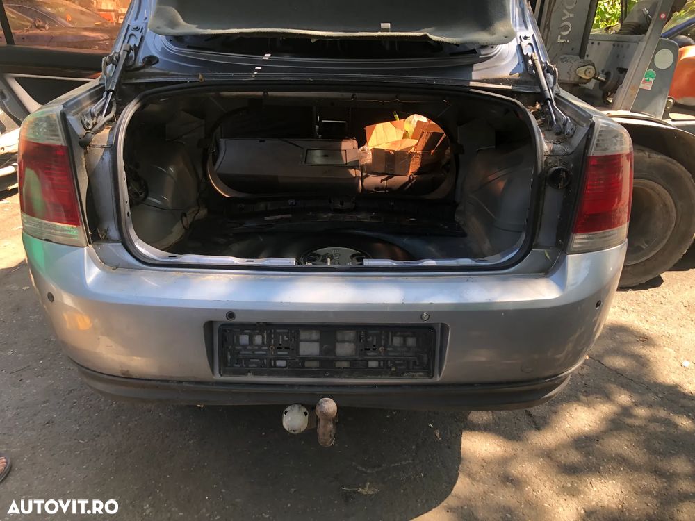 Carlig cui tractare remorcare Opel Vectra C sedan 2004 - 3