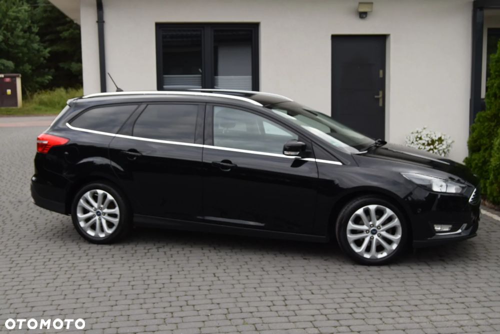 Ford Focus 1.0 EcoBoost Titanium Business - 4