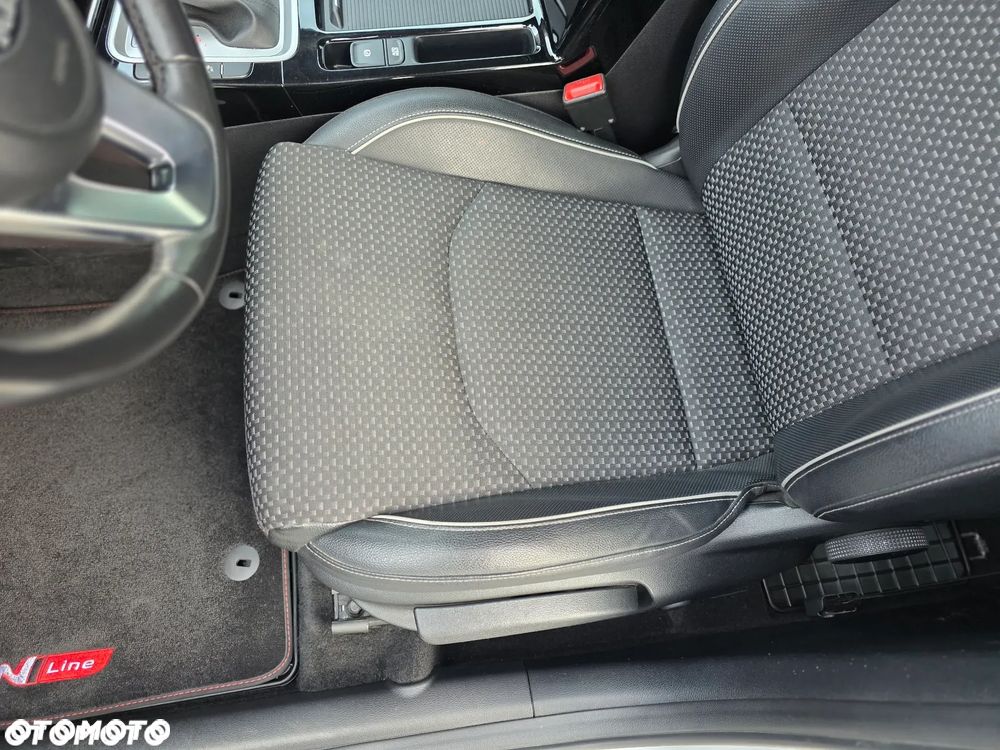 Kia Ceed 1.6 CRDi SCR L Business Line Plus DCT - 32