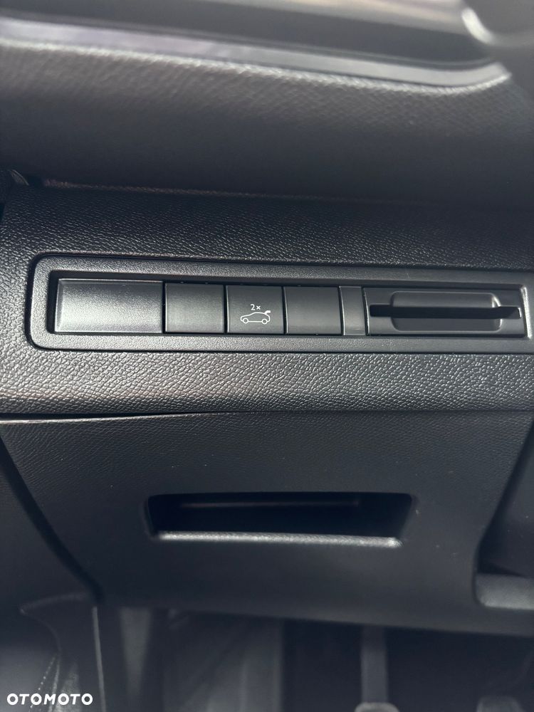 Peugeot 5008 BlueHDI 130 Allure Business-Paket - 16