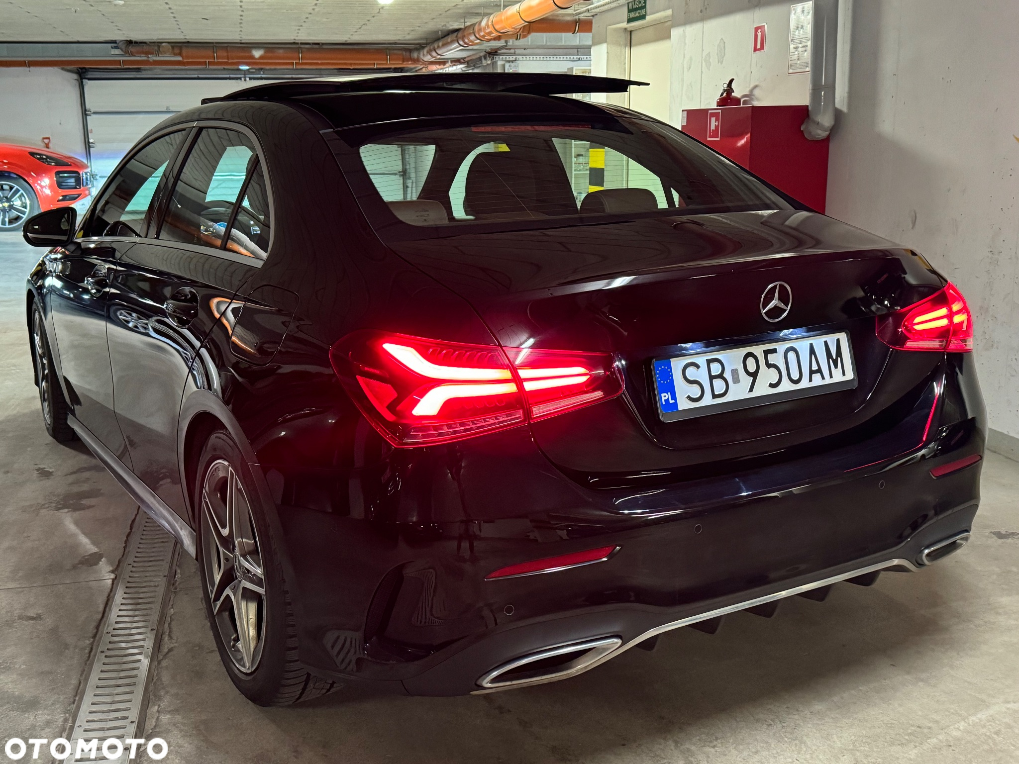 Mercedes-Benz Klasa A 220 4-Matic AMG Line 7G-DCT - 12