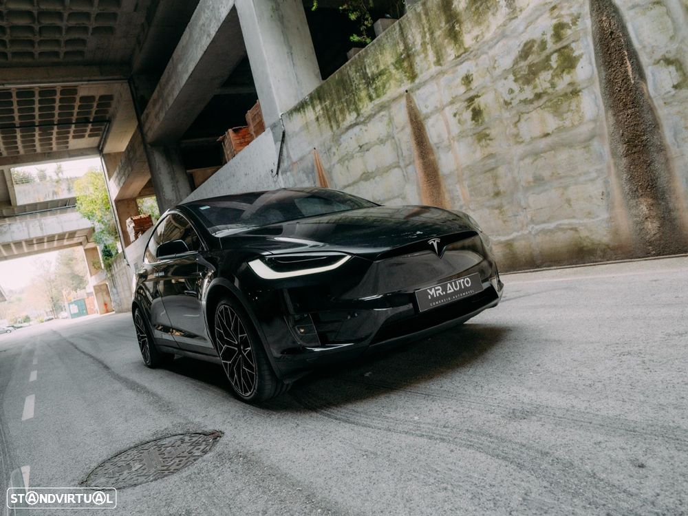Tesla Model X 100D - 24